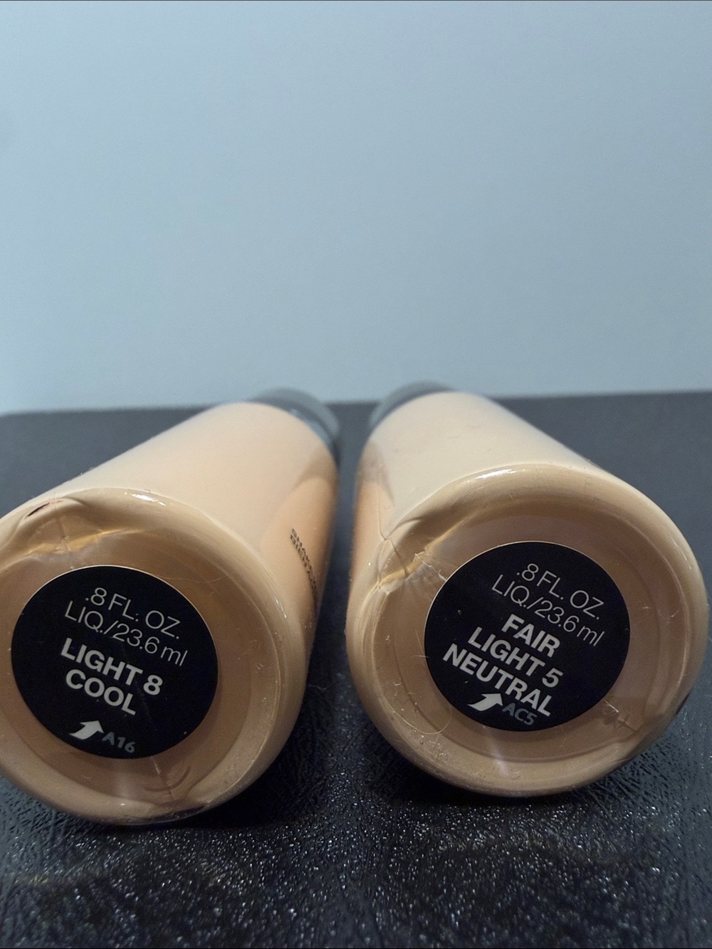 Smashbox Dual Filter Liquid Foundation - light 8 cool & fair light 5 neutral new - Picture 2 of 3